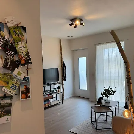 Zu Hause Im Birkenwald