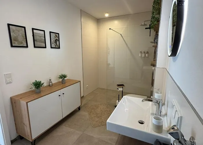 Zu Hause Im Birkenwald *